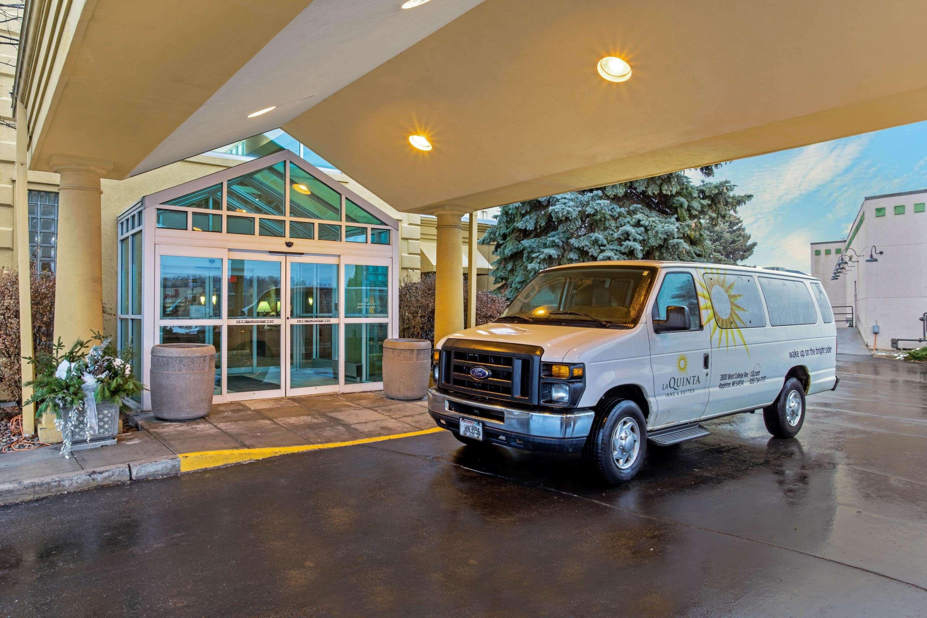 La Quinta By Wyndham Appleton College Avenue Hotel Exterior foto