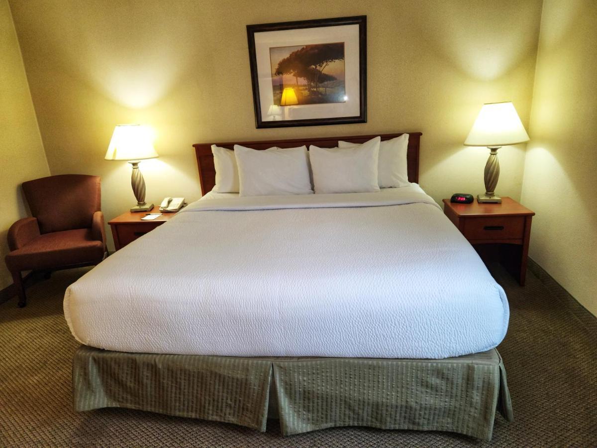 La Quinta By Wyndham Appleton College Avenue Hotel Exterior foto