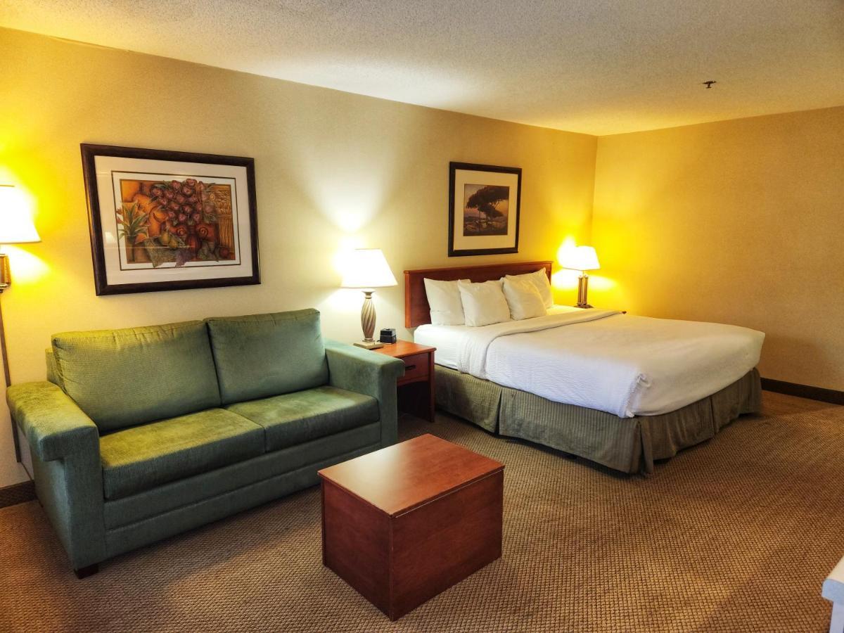 La Quinta By Wyndham Appleton College Avenue Hotel Exterior foto